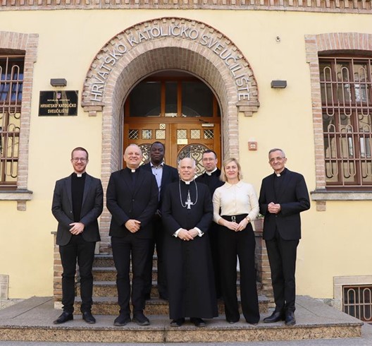 Nadbiskup San Francisca Cordileone posjetio Hrvatsko katoličko sveučilište